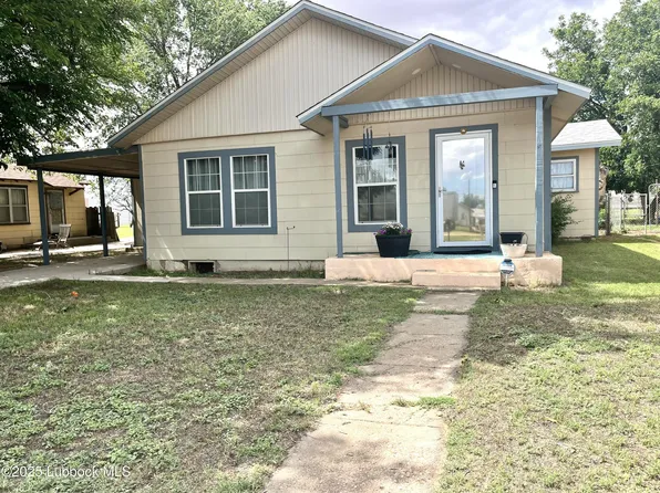 2112 N 1st St, Tahoka, TX 79373