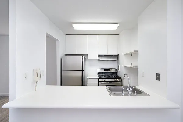 Sold by Compass | media 21