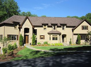 902 Chinquapin Rd, Mc Lean, VA 22102