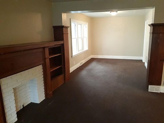 5th image of 383 Newburgh Ave
