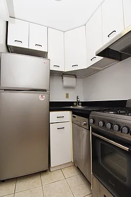 Rented by Bohemia Realty Group | media 22