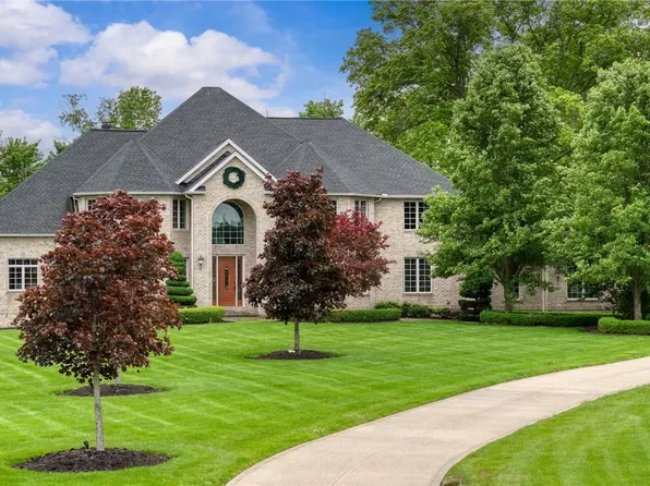 25067 Castlebar Ct, Columbia Station, OH 44028