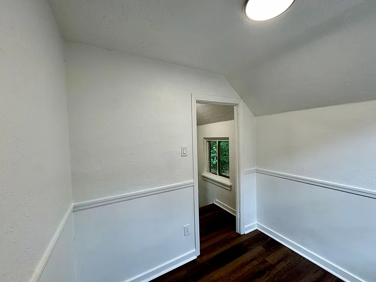 2432 Starkamp St — Photo 40