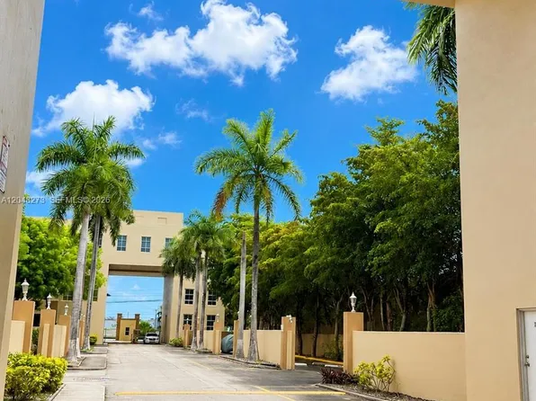 7420 W 20th Ave APT 335, Hialeah, FL 33016