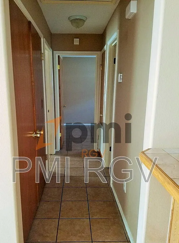 2 bed, 2.0 bath, $725 — Photo 3