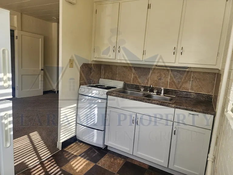 1010 Grand Ave #2 — Photo 7