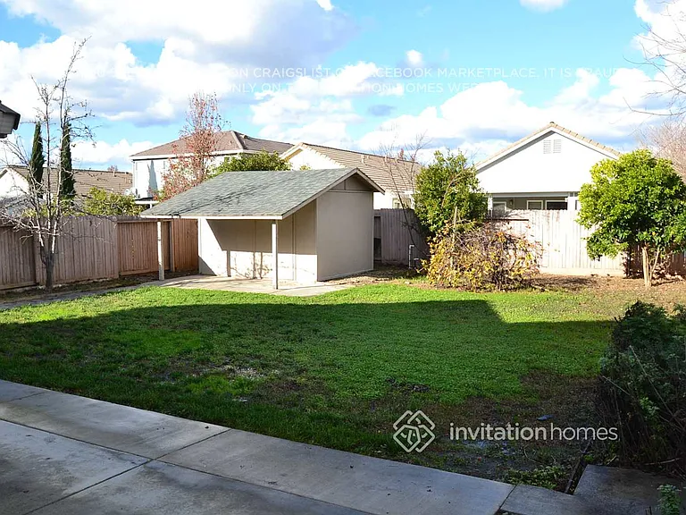 7479 Damascas Dr — Photo 8