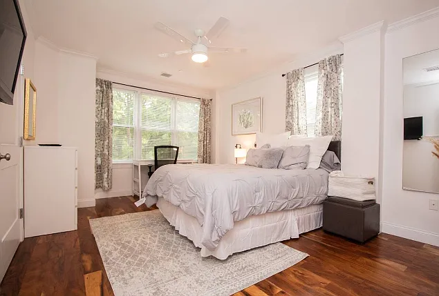 1008 Tremont St #3 — Photo 5