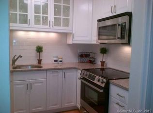 5 Bishop Rd APT 105, West Hartford, CT 06119