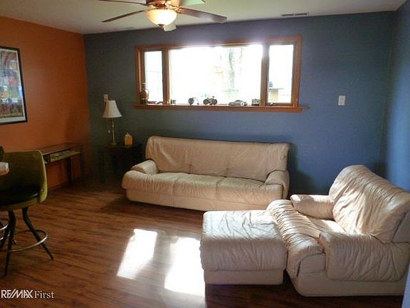 5th image of 30281 Bluehill St