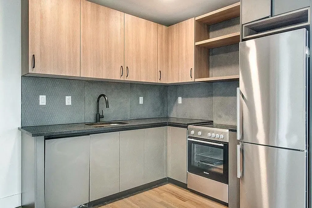 171 Linden Boulevard — Photo 2