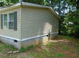 202 Midland Ct, Clarkesville, GA 30523