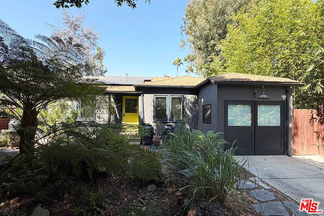 3 bed, 2.0 bath, 1453 sqft, $11,750 — Photo 1
