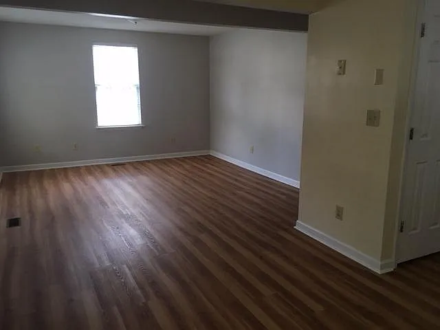 1003 Berkeley St — Photo 2