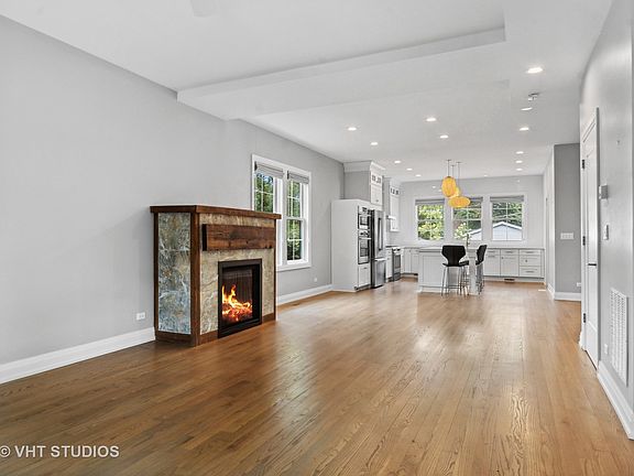 5th image of 1817 Greenwood St