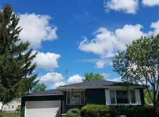 36 E Drullard Ave, Lancaster, NY 14086