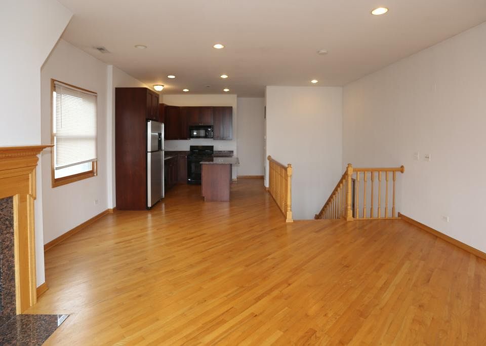 1st image of 2553 N Southport Ave #2