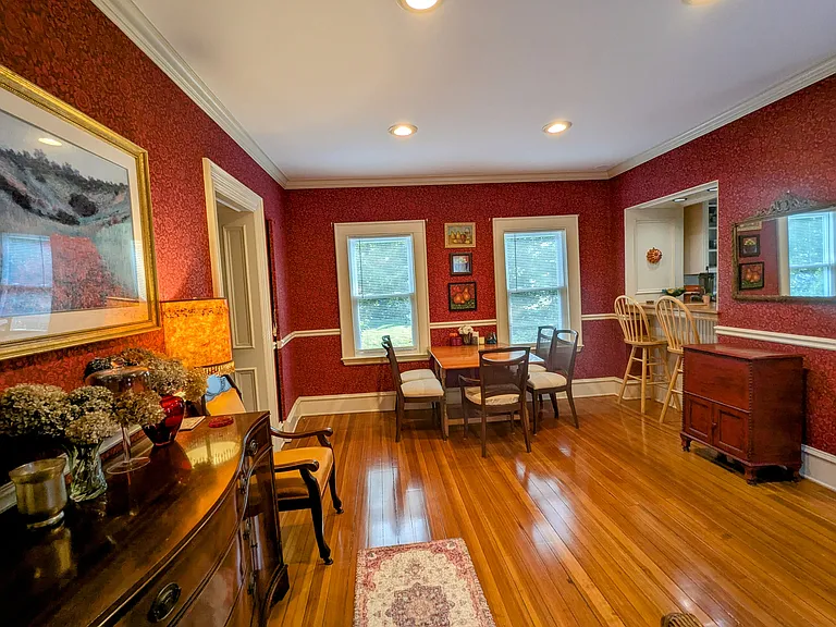 14 Highland Ave — Photo 3