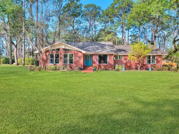 201 Dogwood Way, Perry, FL 32348