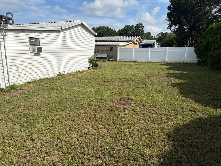 427 Skyline Dr — Photo 7