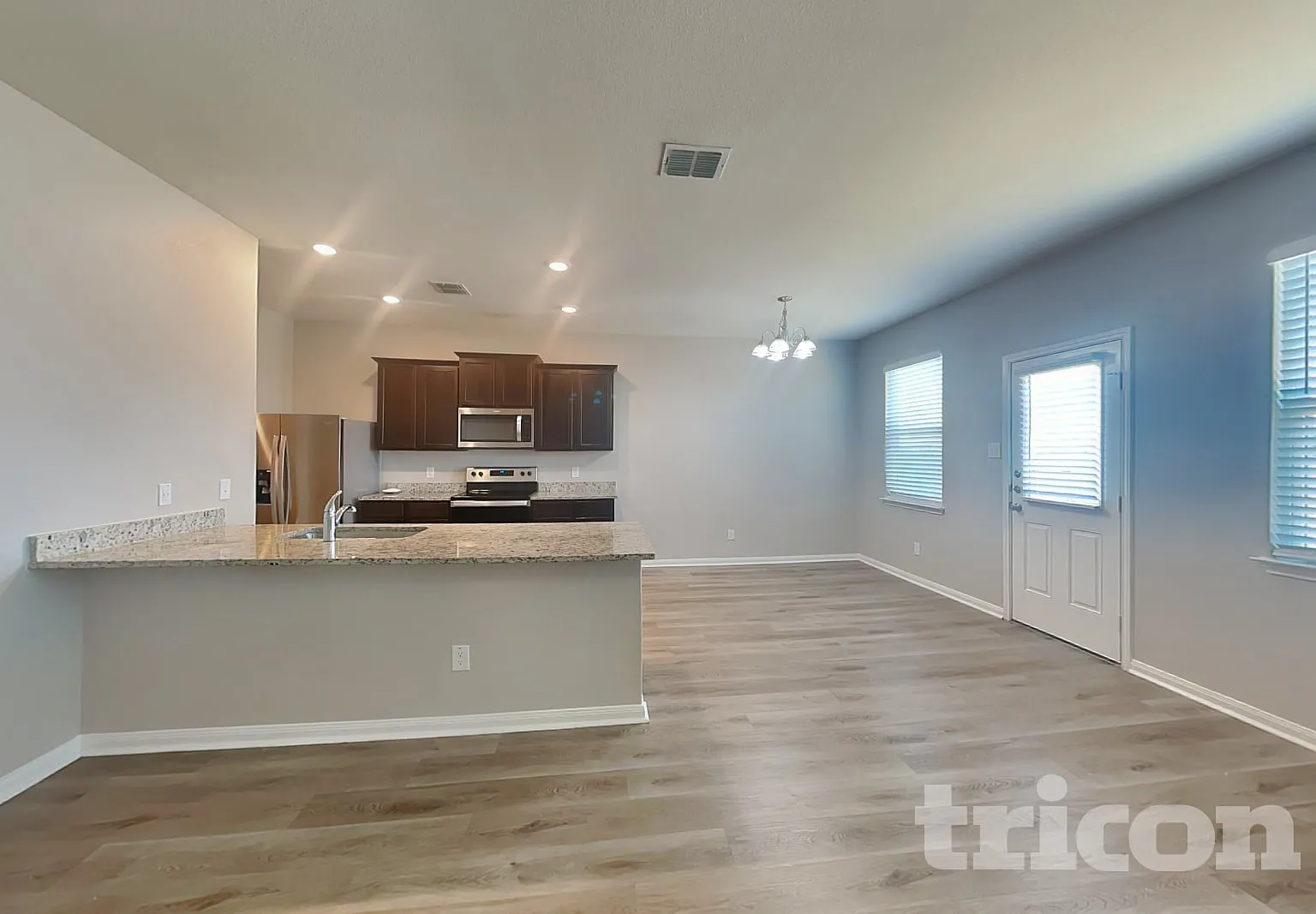732 Shoal Creek New Braunfels TX — Photo 3