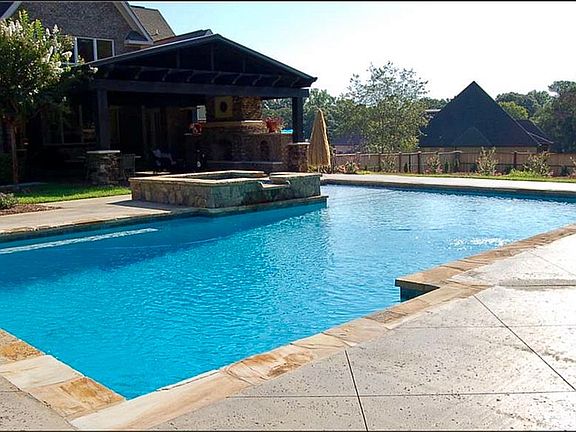 Pool and hot tub 