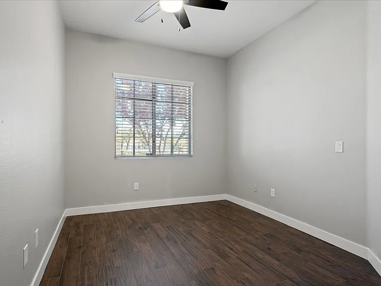 10101 Pinnacle View Pl — Photo 24