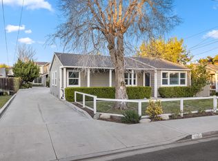 284 Monte Vista Ave, Costa Mesa, CA 92627