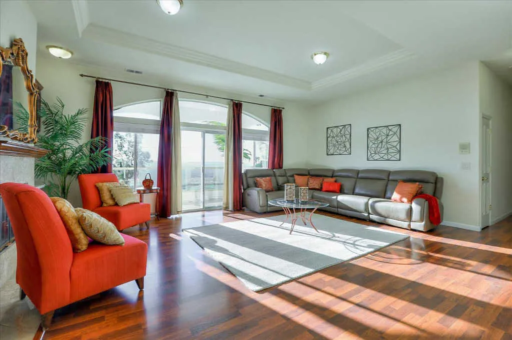 4001 Claitor Way photo 1