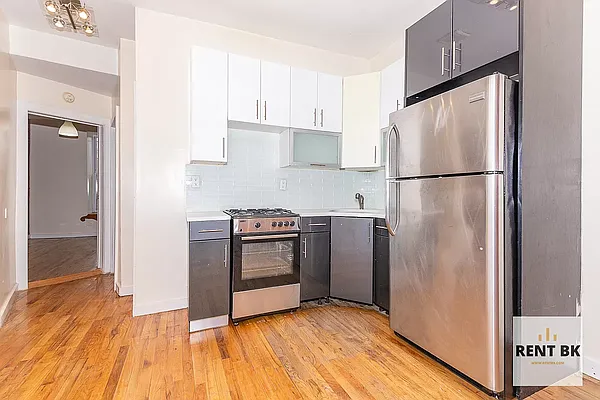 Rented by RENTBK LLC | media 11