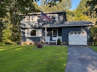 115 Roxbury Rd, Kirkville, NY 13082