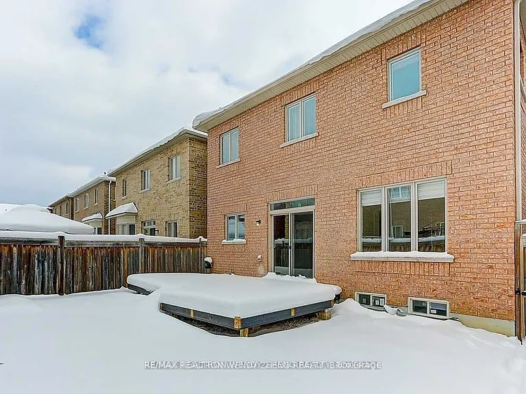 155 Durhamview Cres — Photo 40