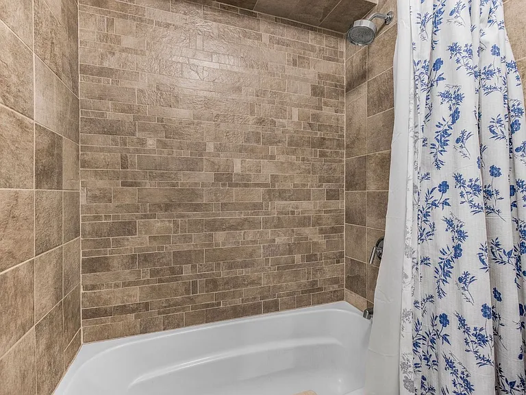 4245 Wood Thrush Ln — Photo 47