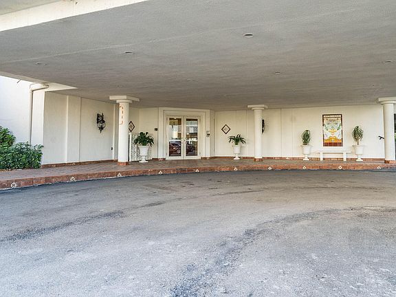 2nd image of 3570 S Ocean Blvd APT 305