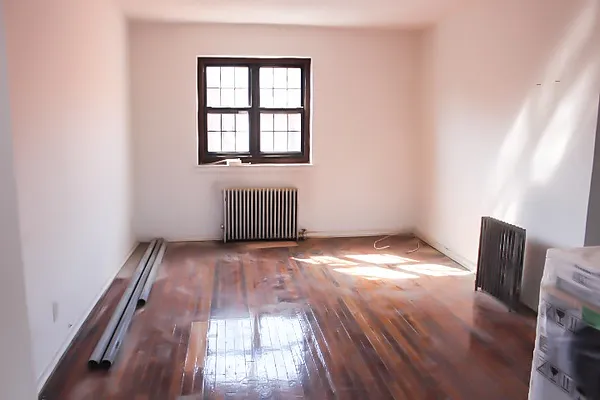 Sold by RES New York | media 34