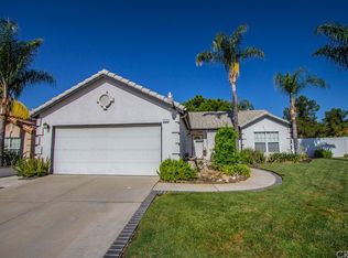 7370 Nye Dr, Highland, CA 92346