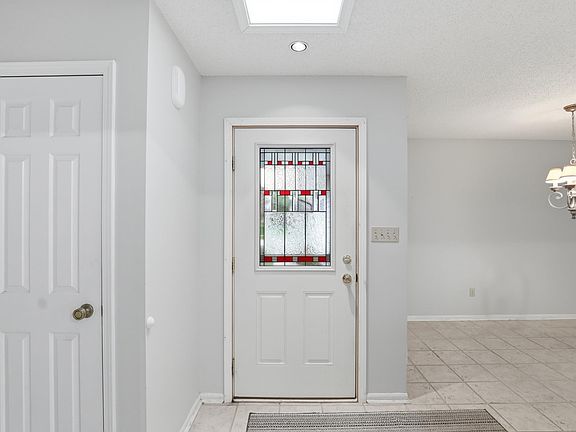 4th image of 2908 Wood Knoll Ln