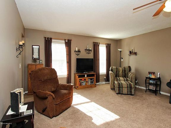 5th image of 7852 Myers Lake Ave NE
