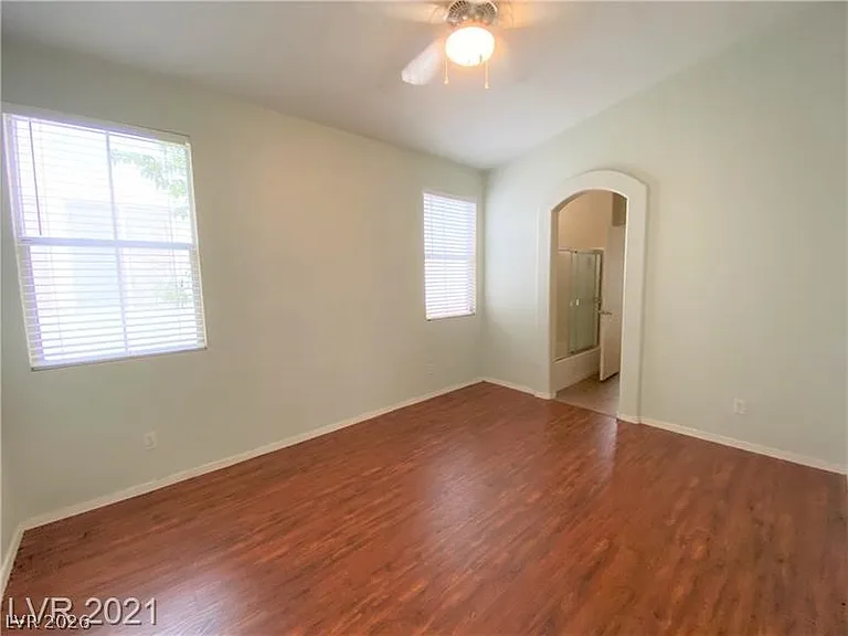 2457 Covered Wells Ave — Photo 7