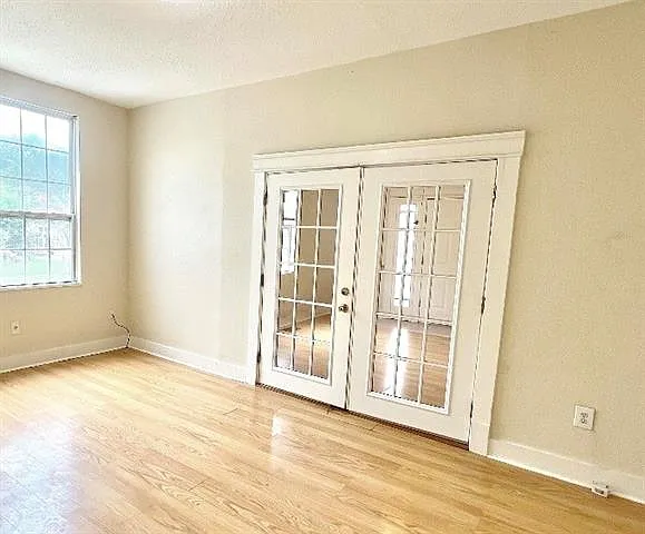 4232 S Prieur St — Photo 3