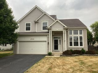 1704 Montclair Ct, Elgin, IL 60123