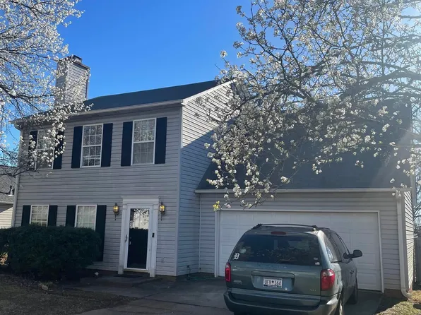 105 Fawnbrook Dr, Greer, SC 29650