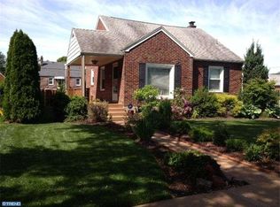 302 Amherst Ave, Reading, PA 19609