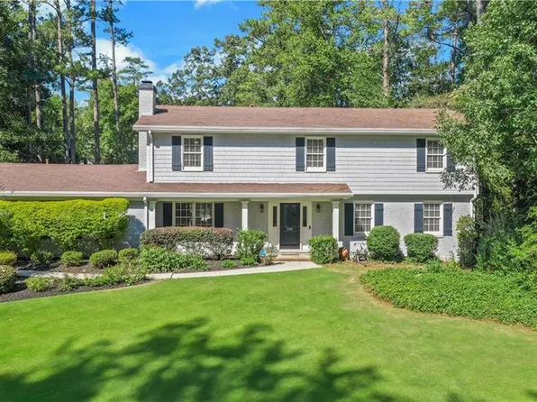230 Berwick Dr, Sandy Springs, GA 30328