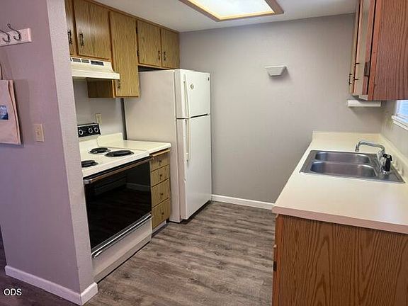 5th image of 2101 Poplar Dr Unit 76