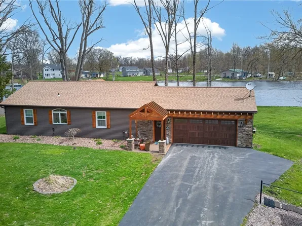 131 Aldrich Ln, Pennellville, NY 13132