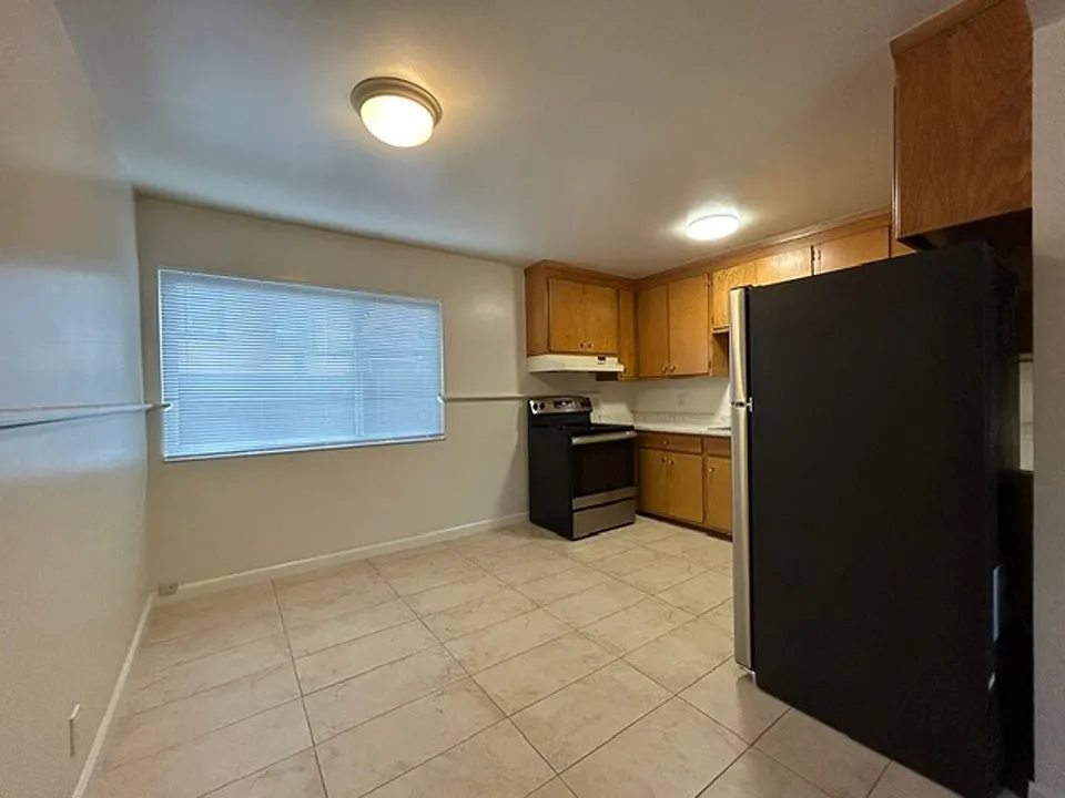 Located in El Cerrito, cross street Moesser Lane, walking distance to the Vista Park shopping and...