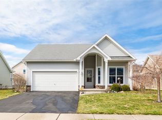 81 Falkirk Pl, Rochester, NY 14612