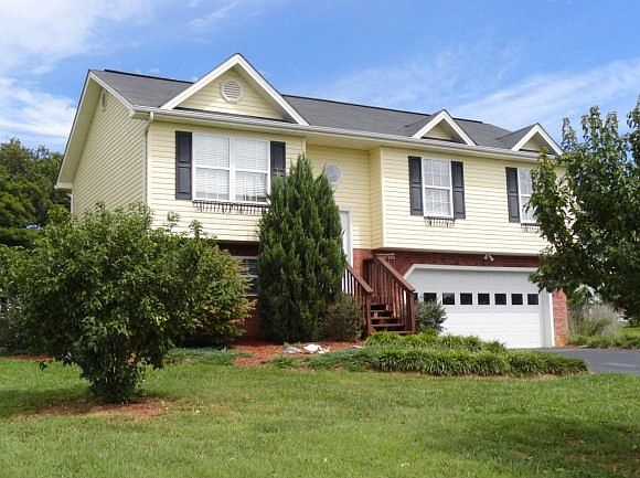 1st image of 100 Thelma Hannabas Ln