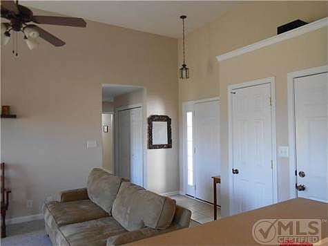 3rd image of 1408 Cedar Springs Cir